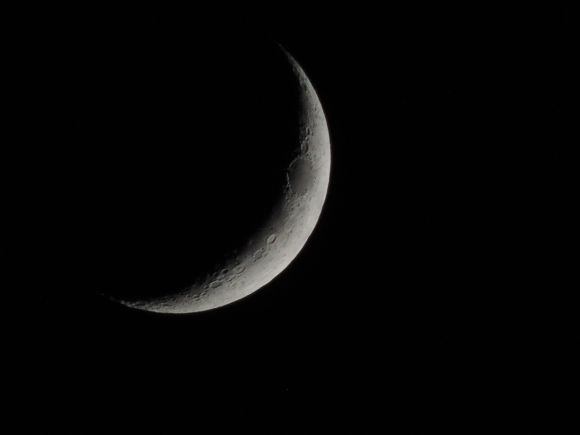 Lee más sobre el artículo Nuestras vibras y La  Luna (Cuarto lunar creciente )
